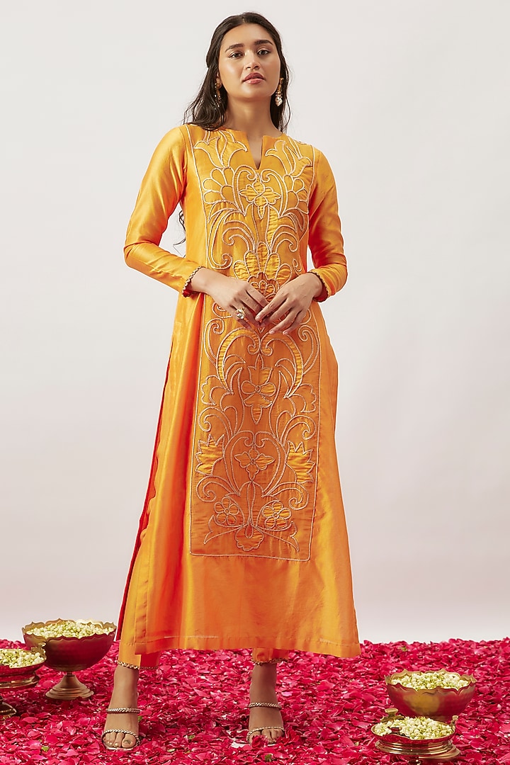 Light Orange Handwoven Chanderi Zari Dori Embroidered Kurta Set by The Aarya at Pernia's Pop Up Shop
