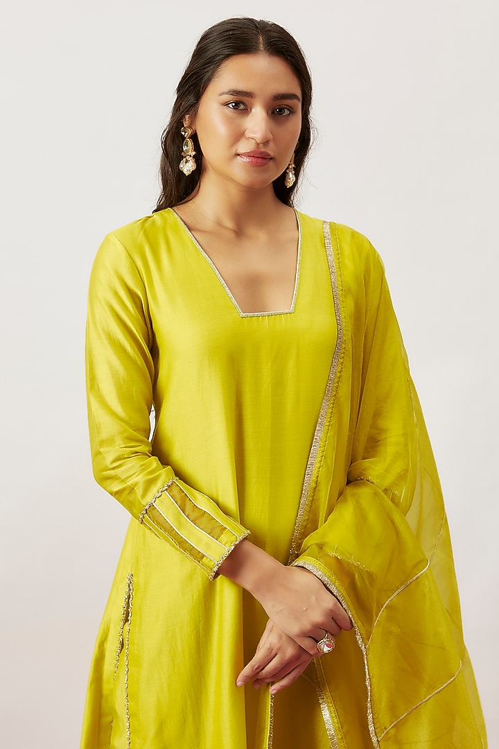 Lime Green Handwoven Chanderi & Zari Organza Embroidered Kurta Set by The Aarya at Pernia's Pop Up Shop
