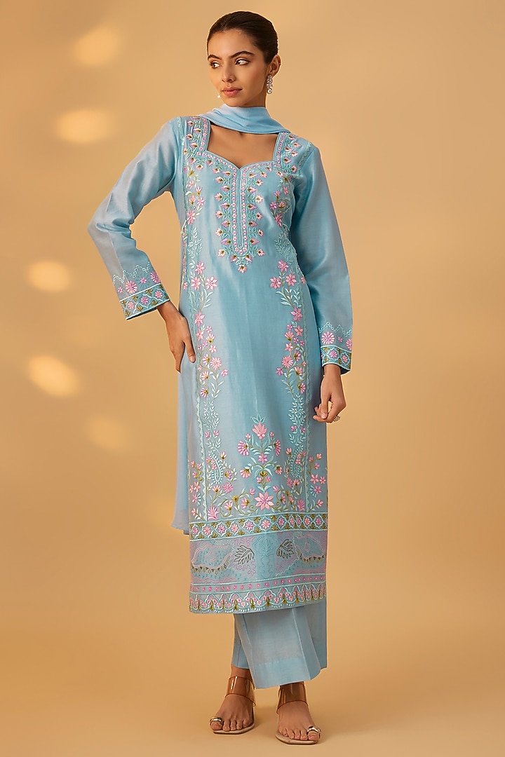 Blue Handwoven Chanderi Floral Embroidered Kurta Set by The Aarya at Pernia's Pop Up Shop