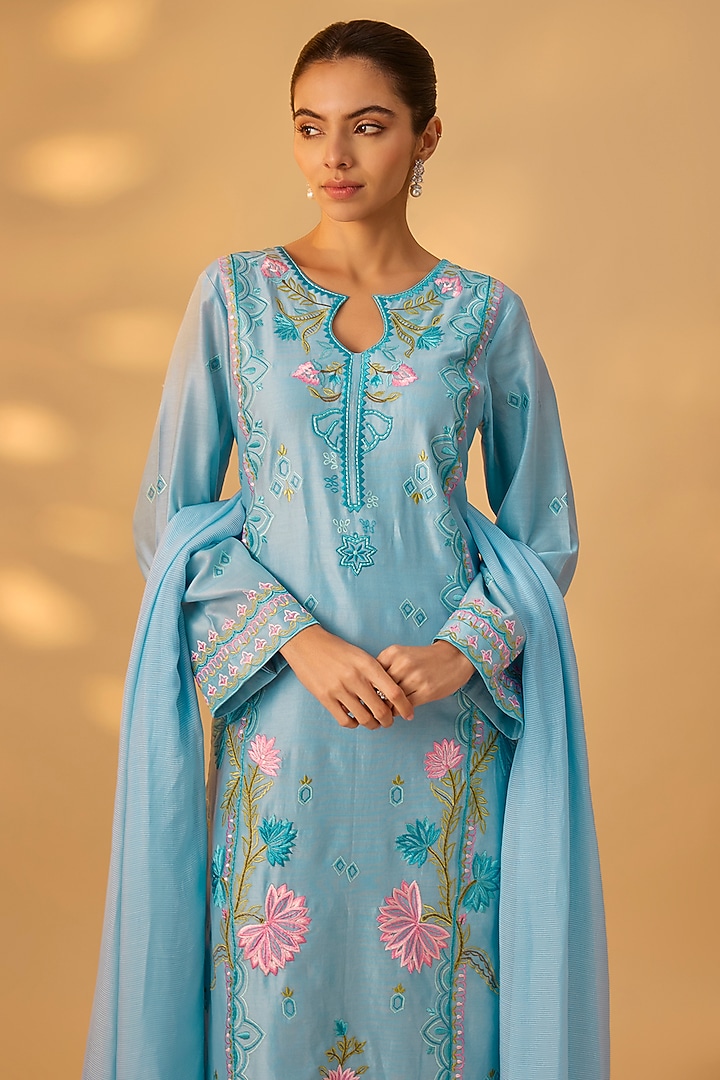 Powder Blue Handwoven Chanderi Floral Motifs Embroidered Kurta Set by The Aarya at Pernia's Pop Up Shop