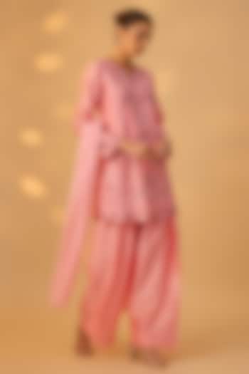 Blush Pink Handwoven Chanderi Floral Thread Work Kurta Set by The Aarya at Pernia's Pop Up Shop
