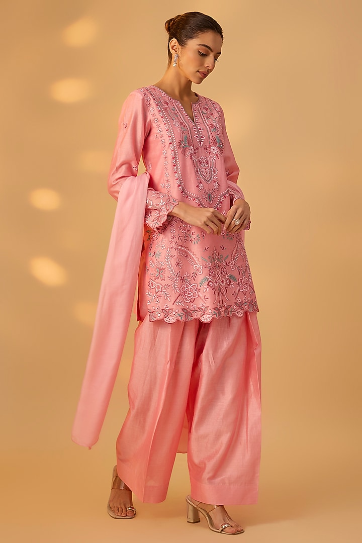 Blush Pink Handwoven Chanderi Floral Thread Work Kurta Set by The Aarya at Pernia's Pop Up Shop