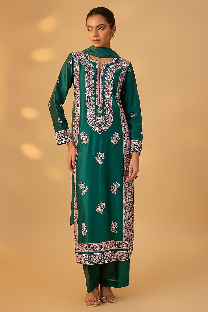 Emerald Green Handwoven Chanderi Thread Embroidered Kurta Set by The Aarya at Pernia's Pop Up Shop