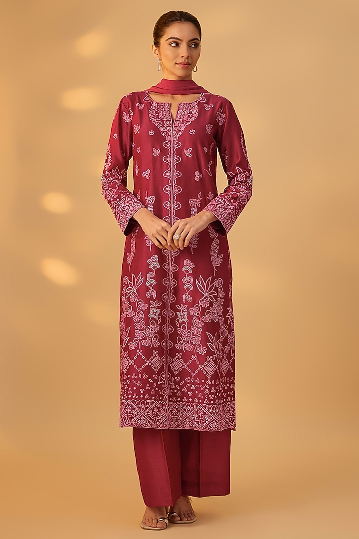 Red Handwoven Chanderi Thread Work Kurta Set by The Aarya at Pernia's Pop Up Shop