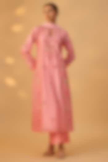 Blush Pink Handwoven Chanderi Floral Thread Work Kurta Set by The Aarya at Pernia's Pop Up Shop