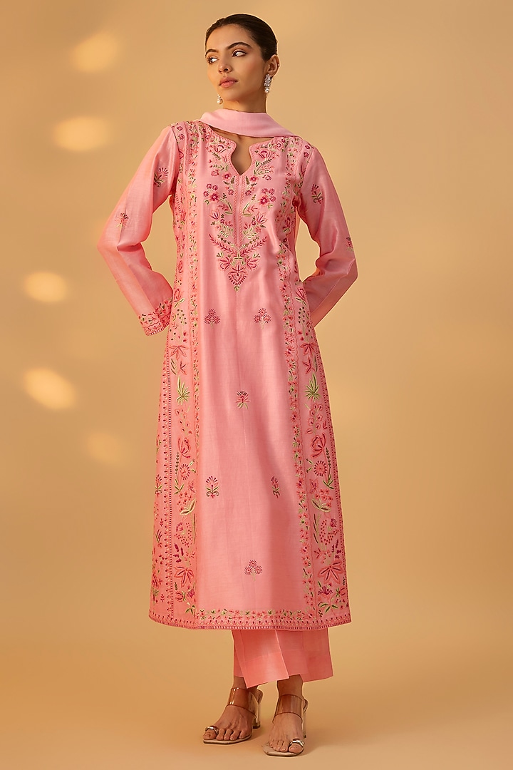 Blush Pink Handwoven Chanderi Floral Thread Work Kurta Set by The Aarya at Pernia's Pop Up Shop