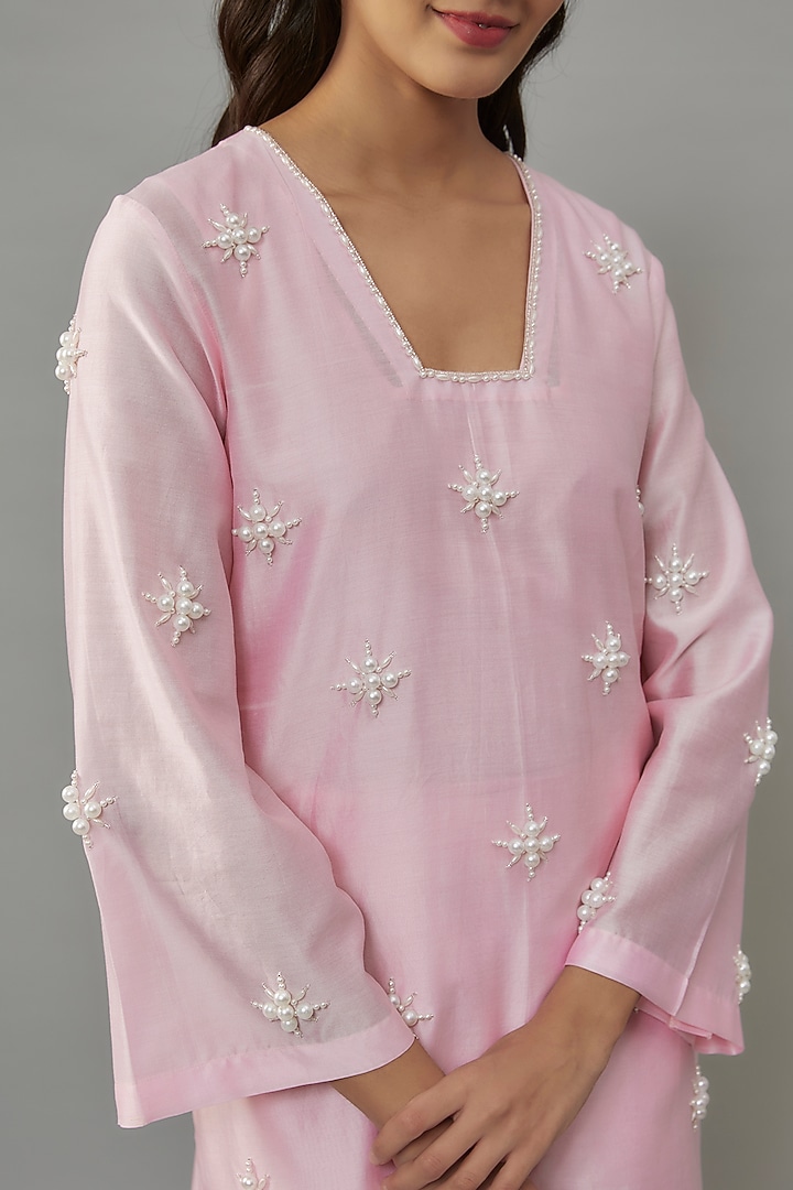 Powder Pink Handwoven Chanderi Pearl Embroidered High-Low Kurta Set by The Aarya at Pernia's Pop Up Shop