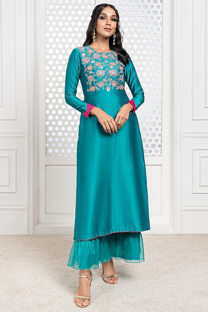 Peacock Green Handwoven Chanderi Hand Embellished Kurta Set by The Aarya at Pernia's Pop Up Shop