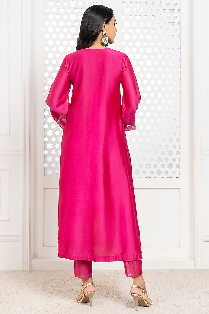 Pink Chanderi Hand Embroidered Kurta Set by The Aarya at Pernia's Pop Up Shop