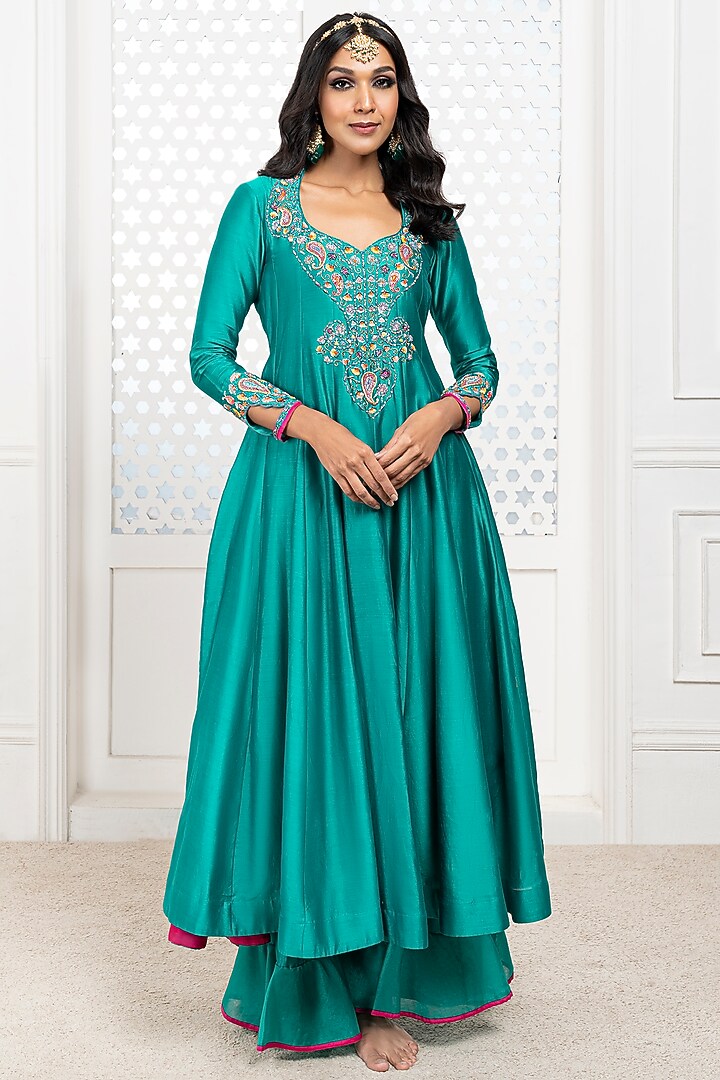 slim fit dress slacks AAST21_2_600x_crop_center.jpg?v=1705395924