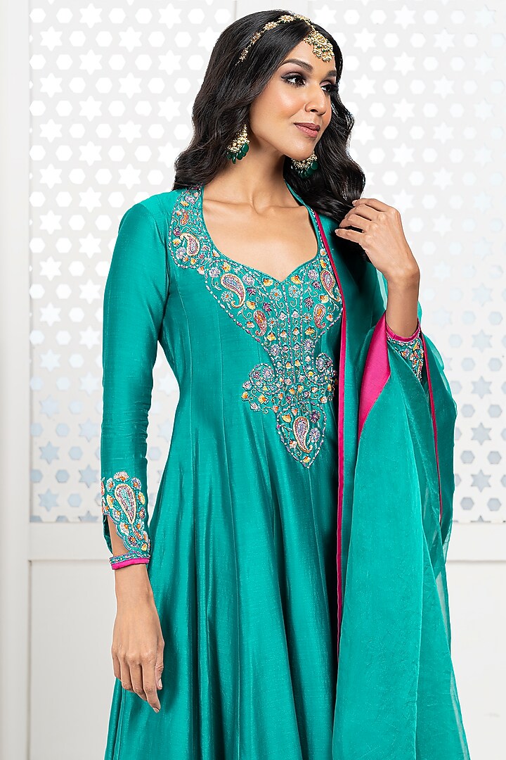 Peacock Green Handwoven Chanderi Hand Embellished Wedding Anarkali Set by The Aarya at Pernia's Pop Up Shop