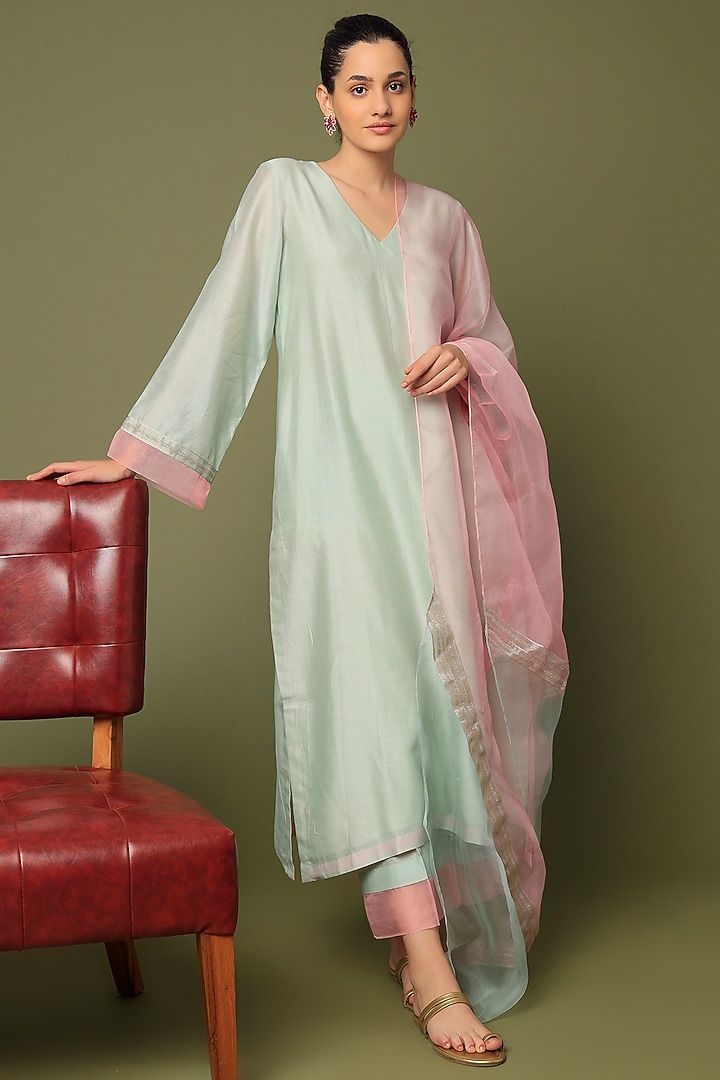 Mint Embroidered Kurta Set by The Aarya at Pernia's Pop Up Shop