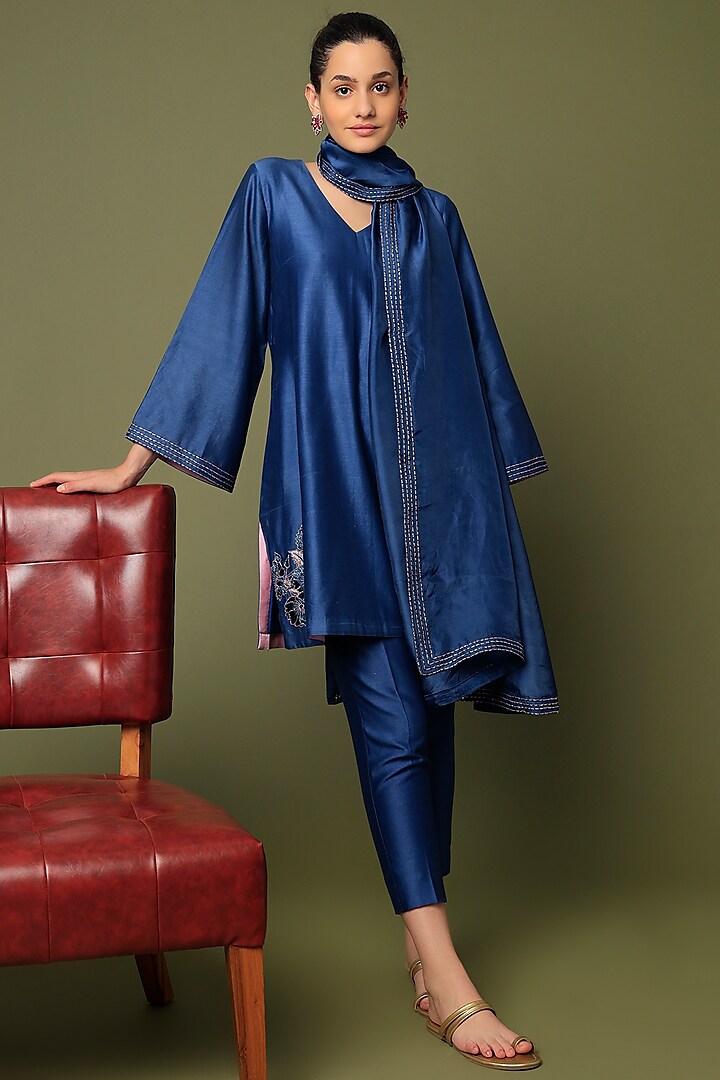 Navy Blue Embroidered Kurta Set by The Aarya