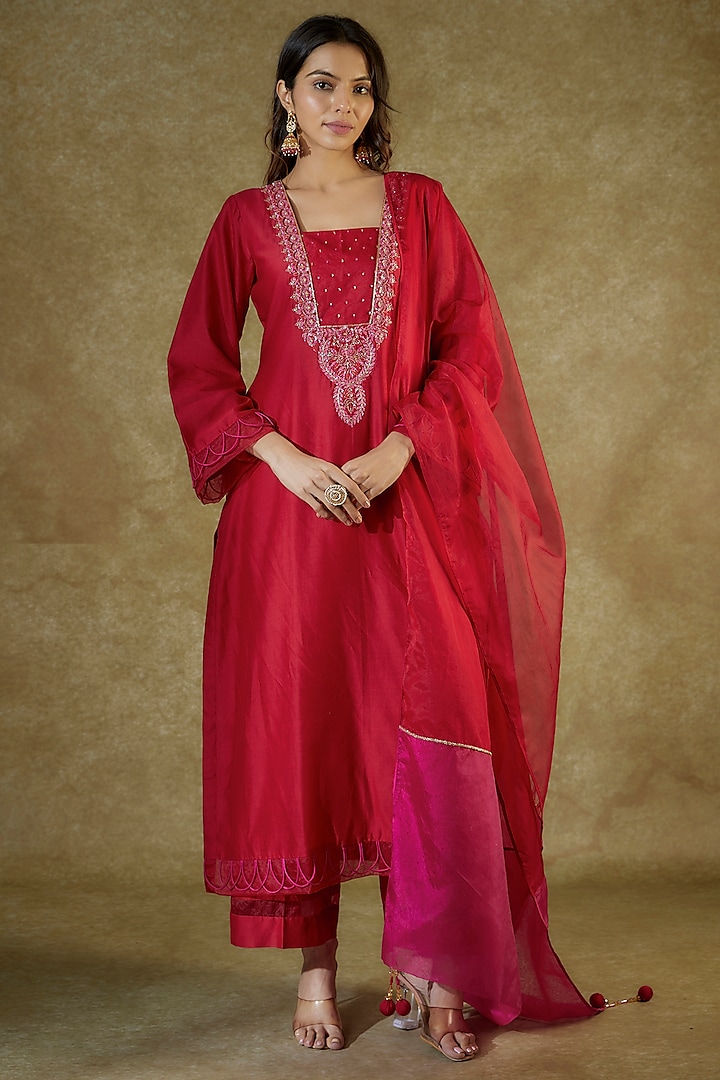 Red Handwoven Chanderi Hand Embroidered Kurta Set by The Aarya