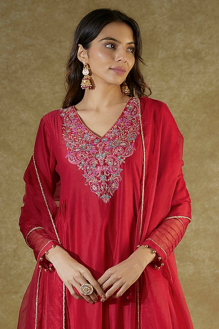 Red Handwoven Chanderi Sequins & Resham Embroidered Kurta Set by The Aarya at Pernia's Pop Up Shop