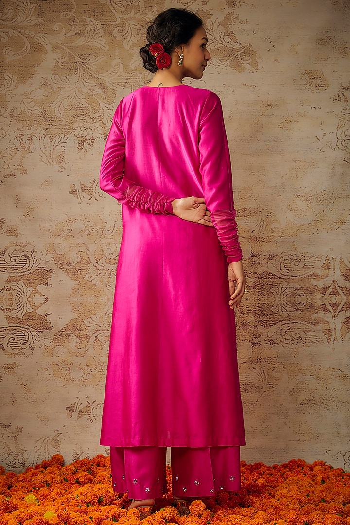 Pink Handwoven Chanderi Glass Bead Embroidered Kurta Set by The Aarya at Pernia's Pop Up Shop