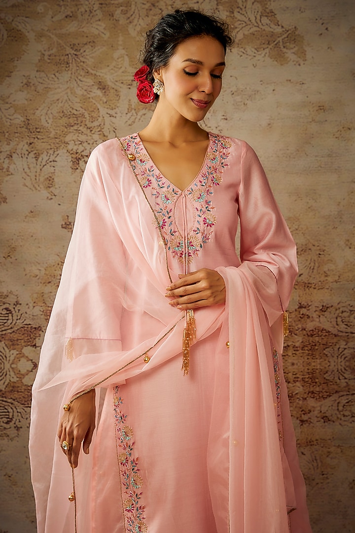 Peach Handwoven Chanderi Hand Embroidered Kurta Set by The Aarya at Pernia's Pop Up Shop