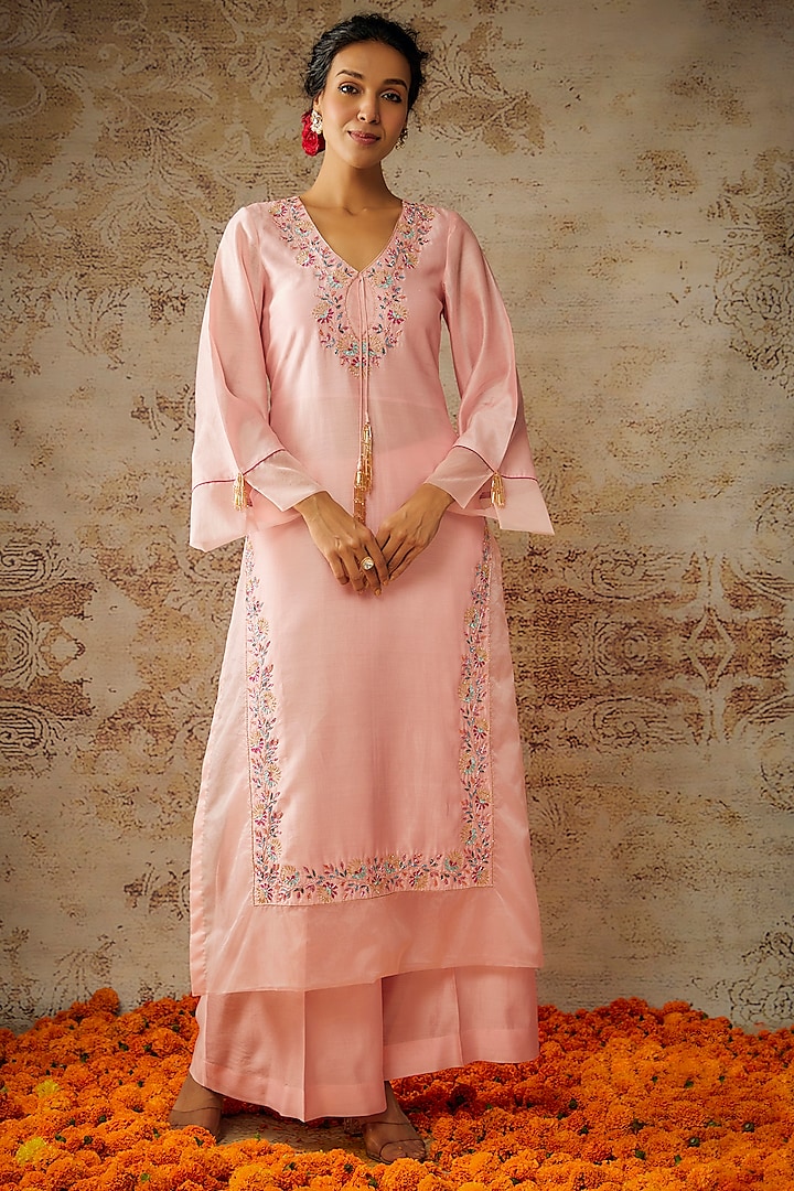 Peach Handwoven Chanderi Hand Embroidered Kurta Set by The Aarya at Pernia's Pop Up Shop