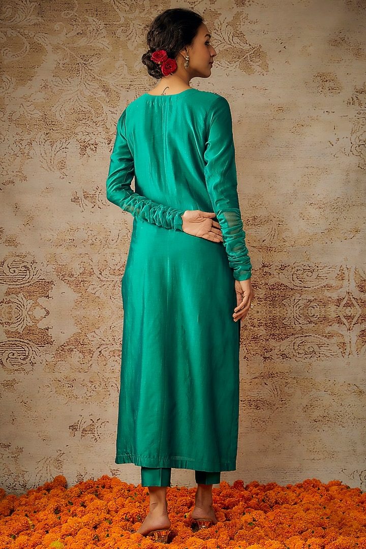 Peacock Green Handwoven Chanderi Hand Embroidered Kurta Set by The Aarya at Pernia's Pop Up Shop