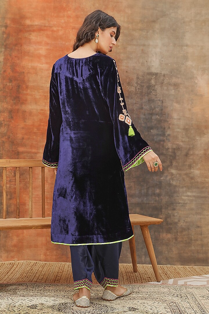 Navy Blue Silk Velvet Embroidered Straight Kurta Set by Tasha India at Pernia's Pop Up Shop