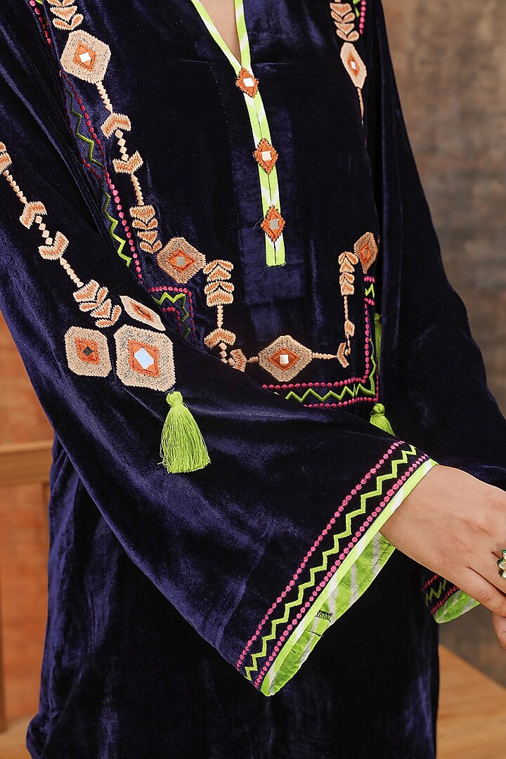 Navy Blue Silk Velvet Embroidered Straight Kurta Set by Tasha India at Pernia's Pop Up Shop