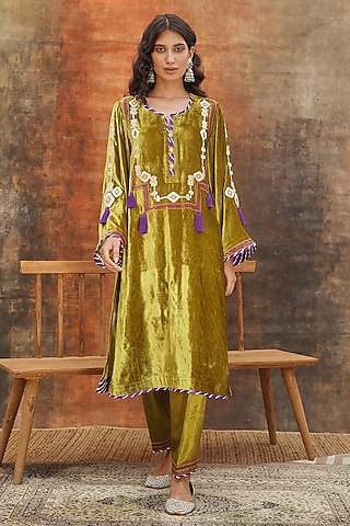 Green Silk Velvet Embroidered Straight Kurta Set by Tasha India