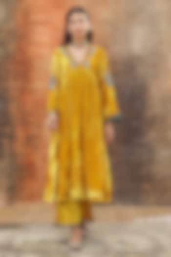 Yellow Silk Velvet Embroidered Gathered Kurta Set by Tasha India at Pernia's Pop Up Shop