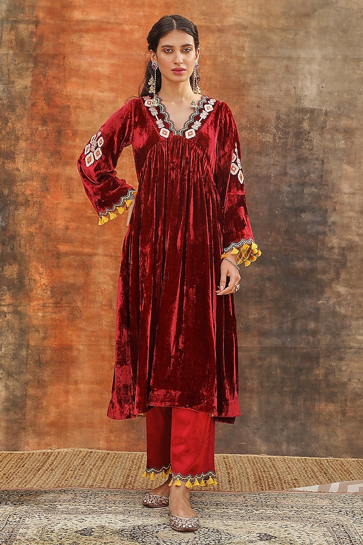 Maroon Silk Velvet Embroidered Gathered Kurta Set by Tasha India at Pernia's Pop Up Shop