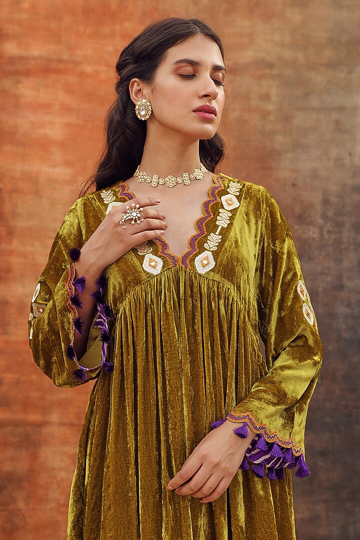 Green Silk Velvet Embroidered Gathered Kurta Set by Tasha India at Pernia's Pop Up Shop