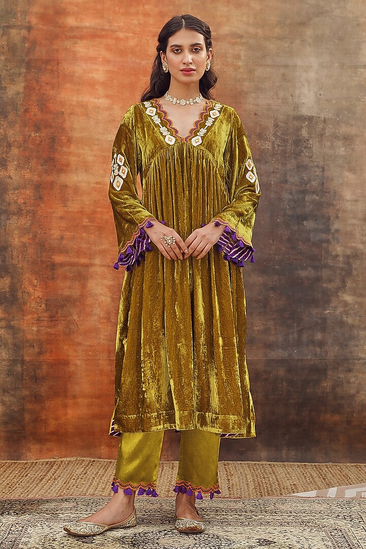 Green Silk Velvet Embroidered Gathered Kurta Set by Tasha India at Pernia's Pop Up Shop