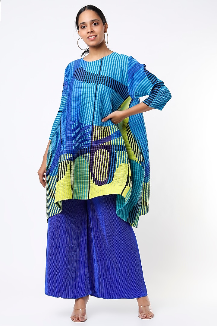 Cobalt Blue Pleated Polyester Tunic Set by Tasuvure Indes