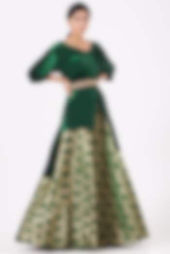 Forest Green & Gold Brocade Skirt Set by Tasuvure Indes at Pernia's Pop Up Shop