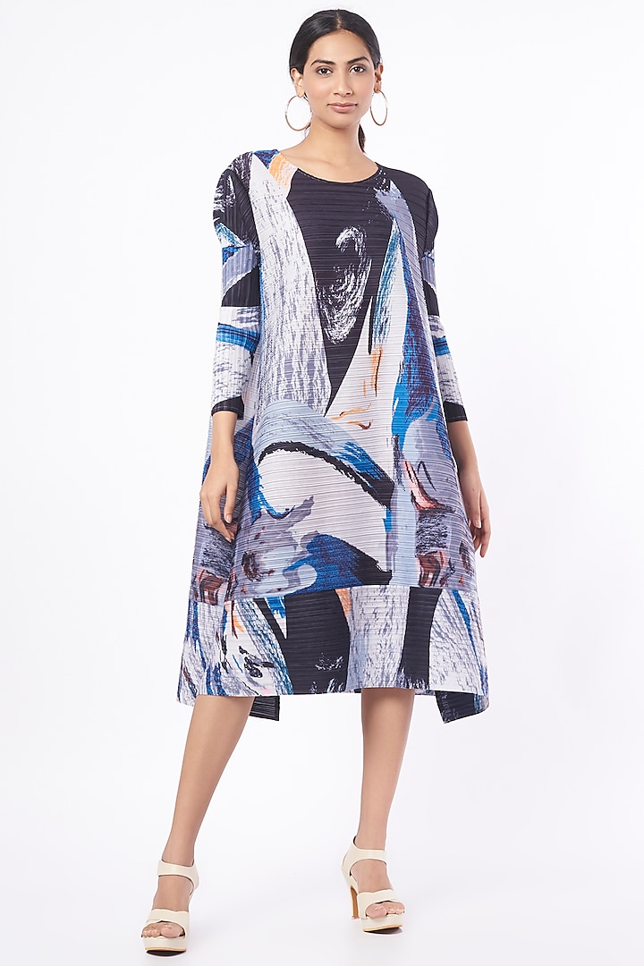 Azure Grey Printed Dress by Tasuvure