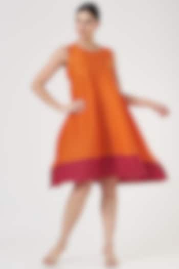 Orange Pleated Dress by Tasuvure