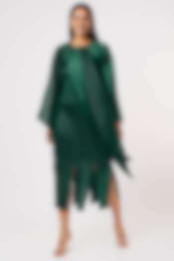 Emerald Green Fringed Midi Dress by Tasuvure