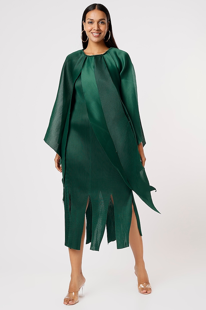Emerald Green Fringed Midi Dress by Tasuvure