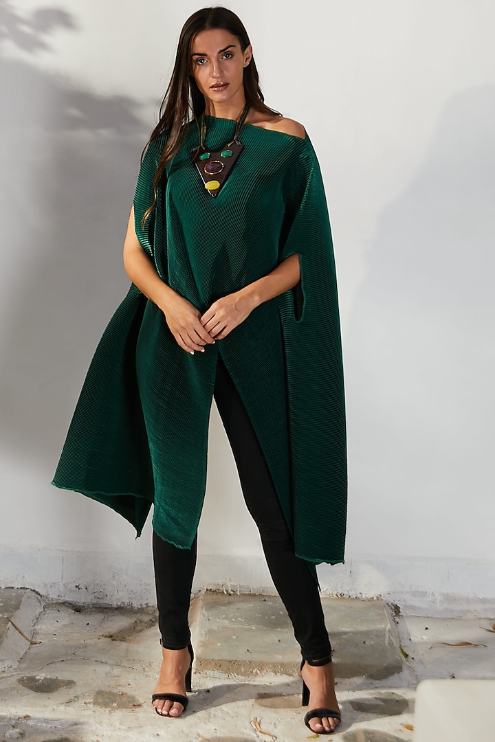 Green Pleated Polyester Cape by Tasuvure