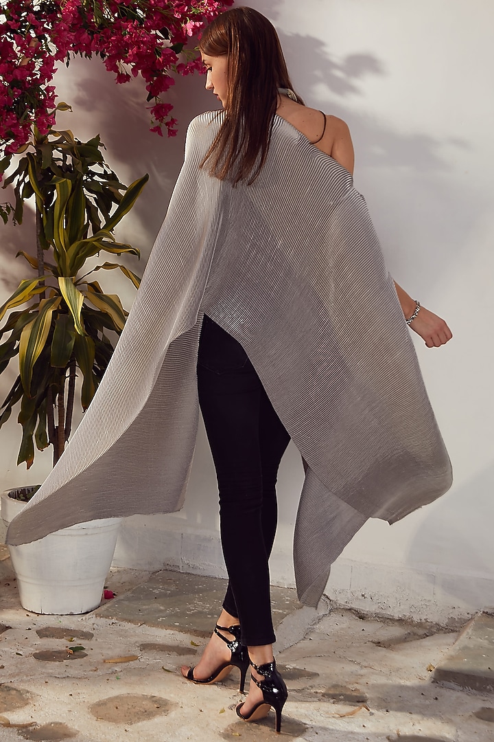 Silver Pleated Polyester Cape by Tasuvure at Pernia's Pop Up Shop
