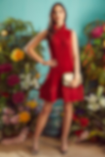 Red Ruffled Mini Dress by Tasuvure
