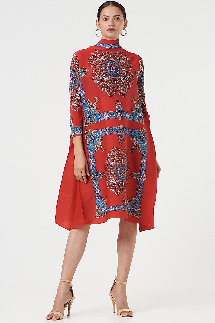 Red Pleated Polyester Printed Dress by Tasuvure
