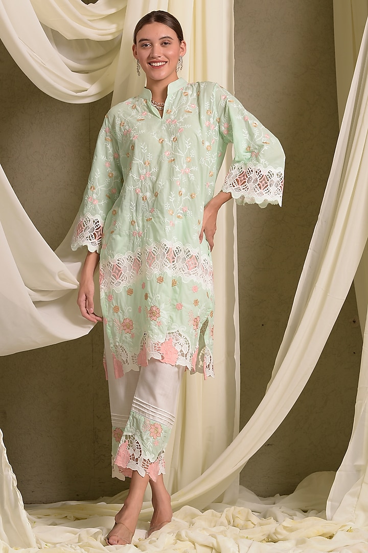 Green Lace Cotton Floral Kurta Set by Tasuvure at Pernia's Pop Up Shop