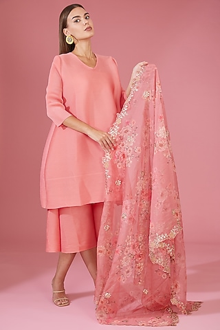 Peach Pleated Polyester Tunic Set by Tasuvure Indes