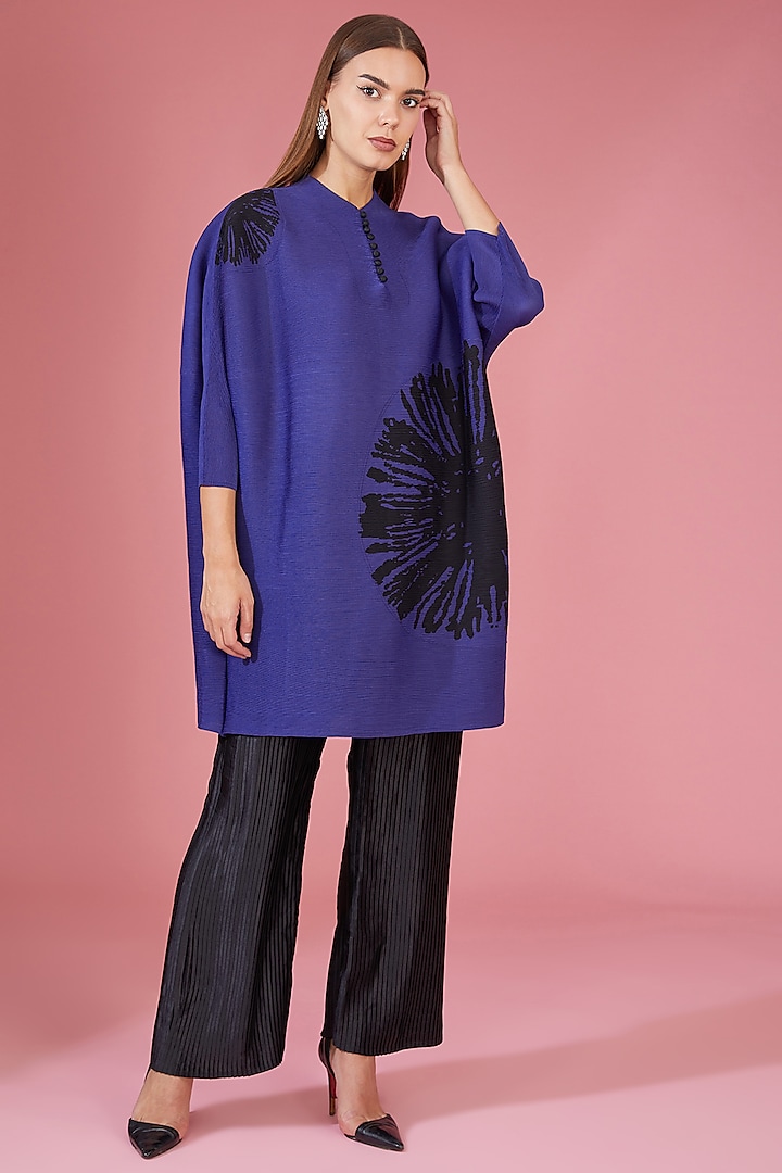 Blue Pleated Polyester Straight Tunic Set by Tasuvure Indes