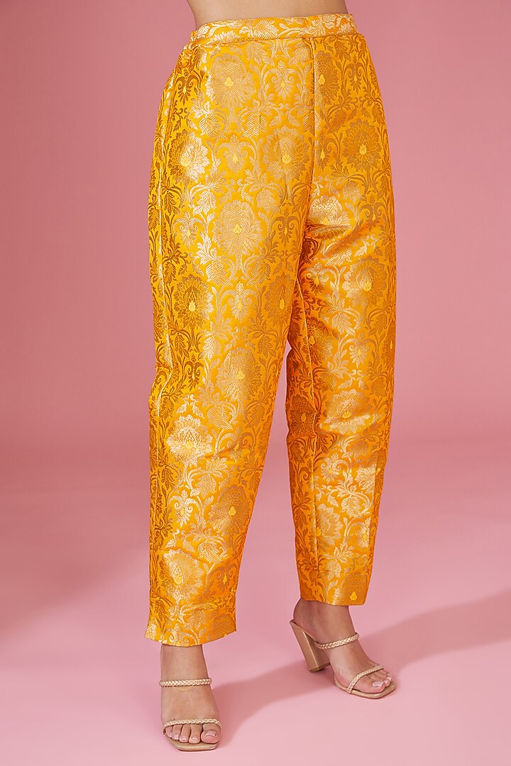 Yellow Pleated Polyester A-Line Tunic Set by Tasuvure Indes at Pernia's Pop Up Shop