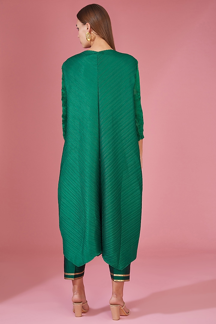 Green Pleated Polyester Straight Tunic Set by Tasuvure Indes at Pernia's Pop Up Shop