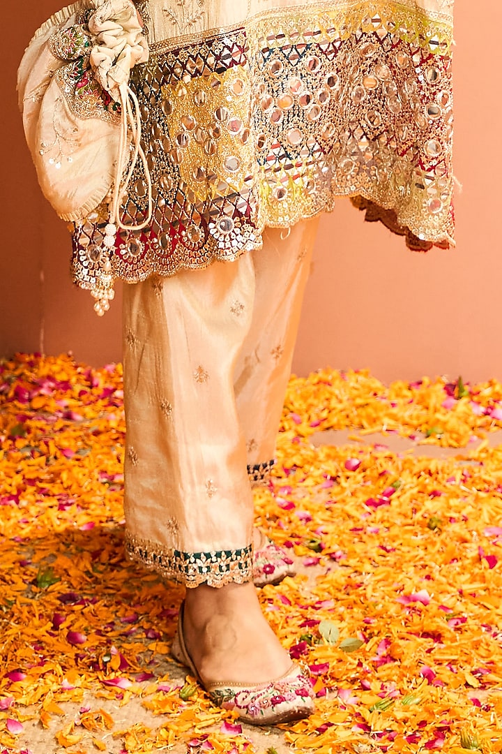 Ivory Tissue Kurta Set by Tasuvure at Pernia's Pop Up Shop