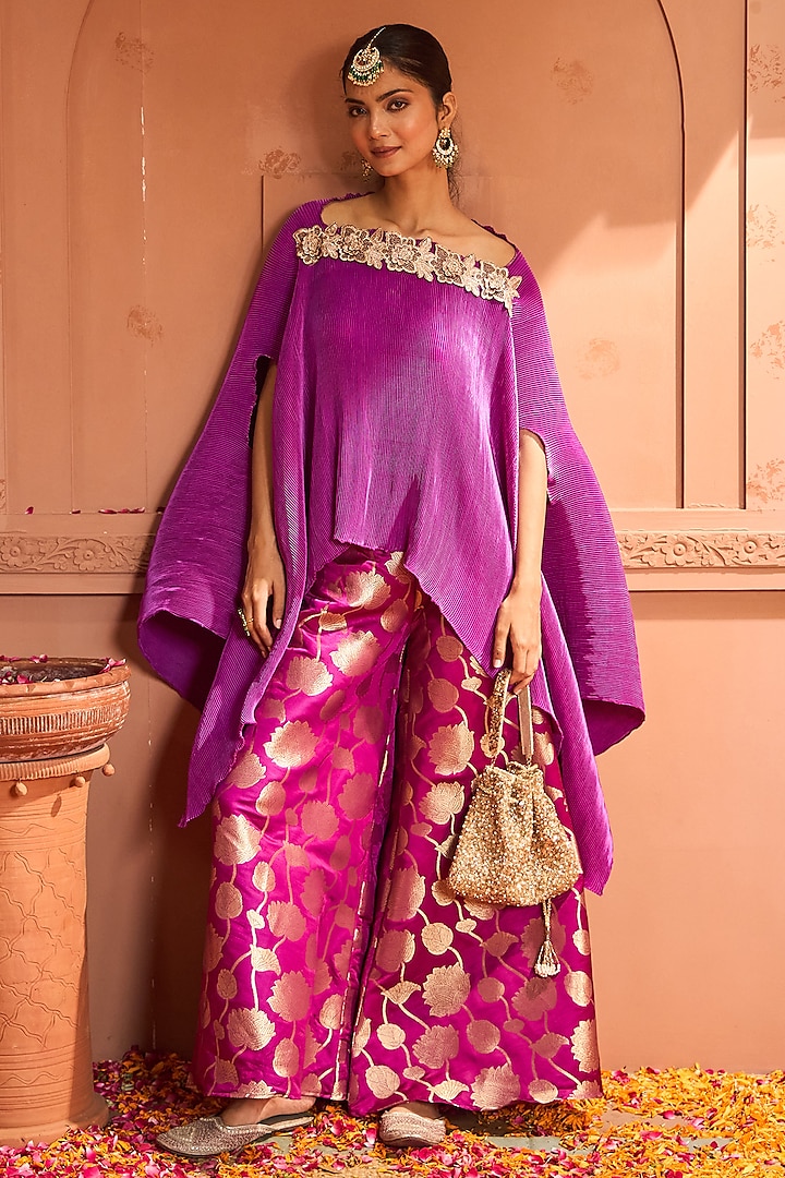 Hibiscus Brocade Gharara Set by Tasuvure at Pernia's Pop Up Shop