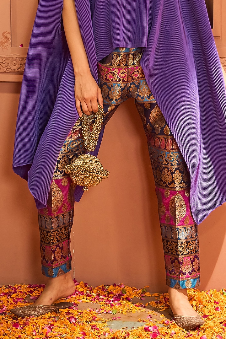 Hibiscus Pleated Silk Lace Embroidered Cape Set by Tasuvure at Pernia's Pop Up Shop