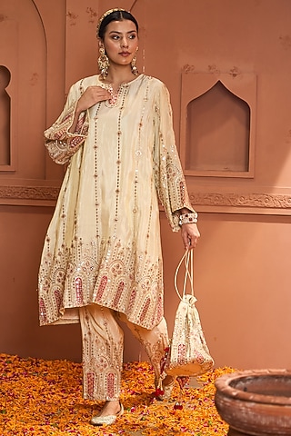 Ivory Tissue Silk Patch Work Kaftan Set by Tasuvure