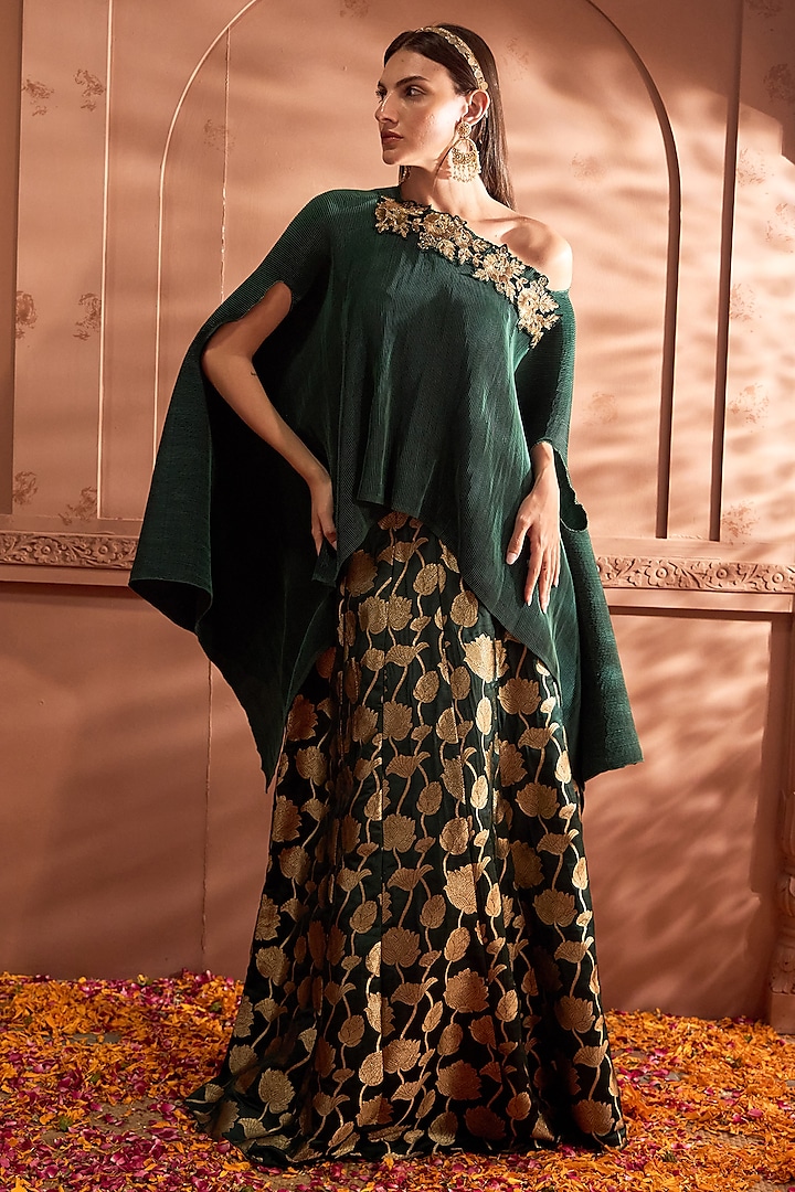 Green Brocade Silk Embroidered Cape Set by Tasuvure at Pernia's Pop Up Shop